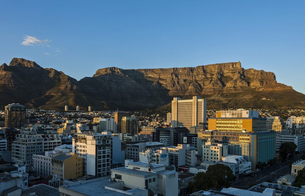 Cape Town&rsquo;s City Bowl at dawn below Table Mountain, the base for the first four nights of this 10 day itinerary