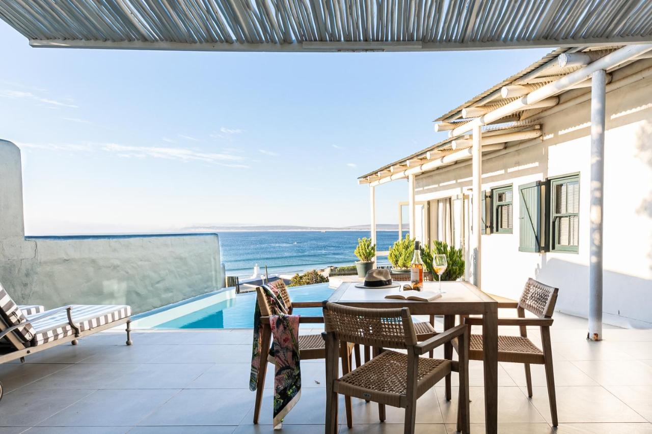 Abalone Hotel & Villas