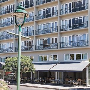 The hotel façade on Queen Victoria Street at Cape Town Hollow Boutique Hotel in Cape Town