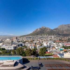 FortyOnL Apartments by Propr: a view of cape town from the roof of a building