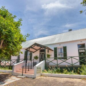 Montagu Koo Karoo: a building with a tree in front of it